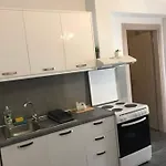 Ranias Cozy Apartment University